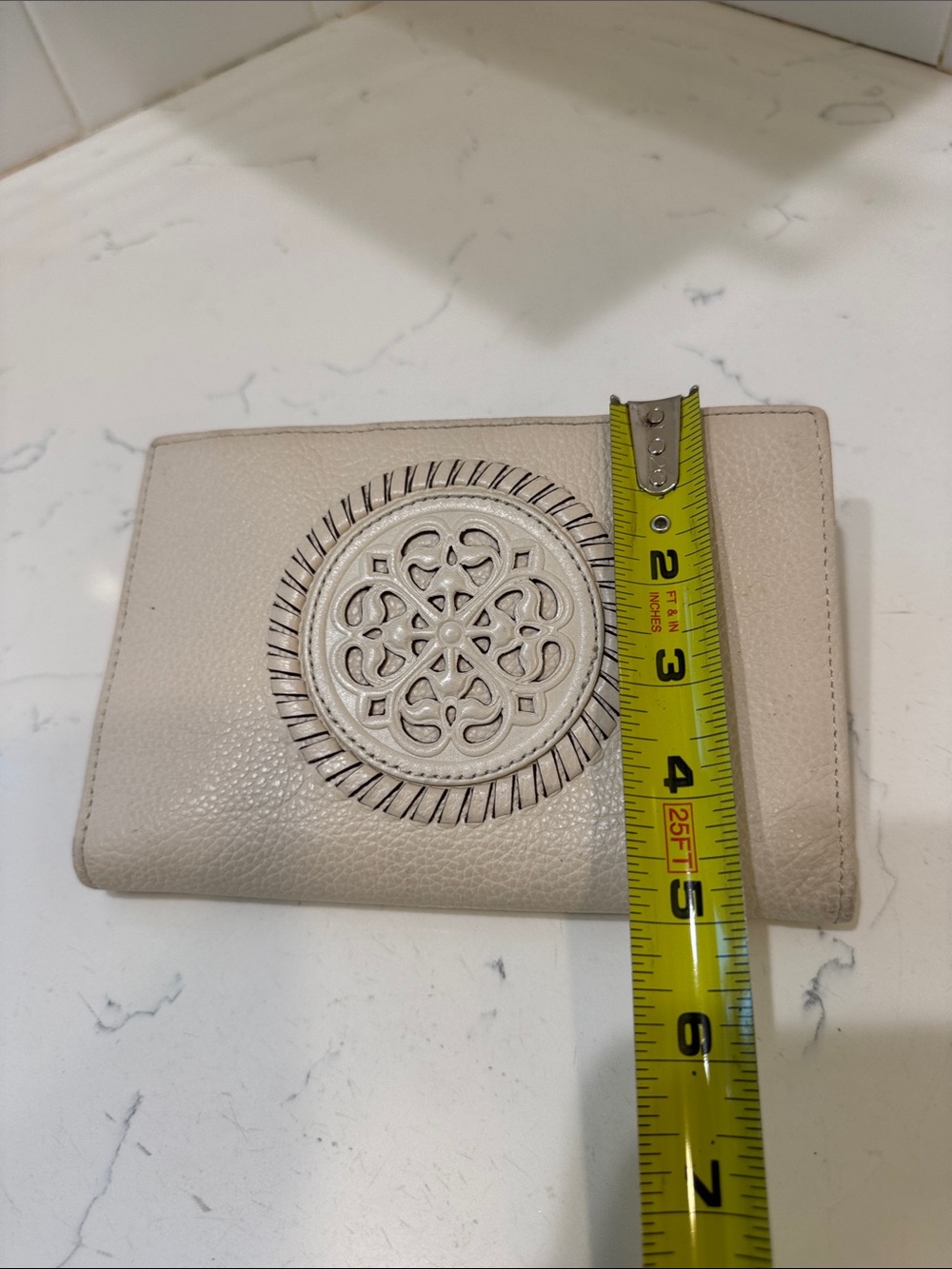Brighton Cream Pebbled Leather Ferrara Fold Wallet with Embossed Medallion - Picture 4 of 13